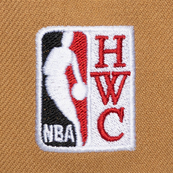 Бейсболка Philadelphia 76ers Mitchell & Ness Gold Legendary Home Pro Pinch