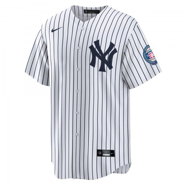 Игровая джерси New York Yankees Ichiro Suzuki Nike White 2025 Baseball Hall of Fame Name & Number Retired Replica