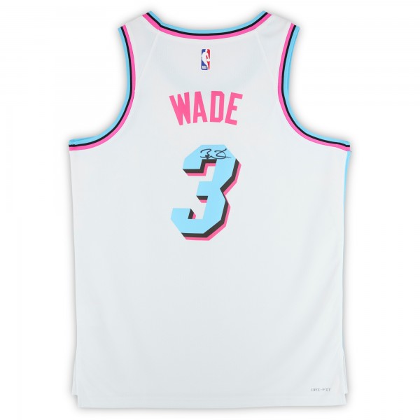 Игровая джерси Dwyane Wade Miami Heat Autographed Fanatics Authentic White Nike Miami Vice Swingman