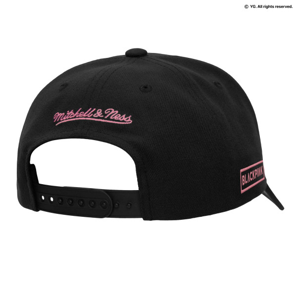 Бейсболка New York Knicks Mitchell & Ness x BLACKPINK Black Pro Crown - Limited Edition