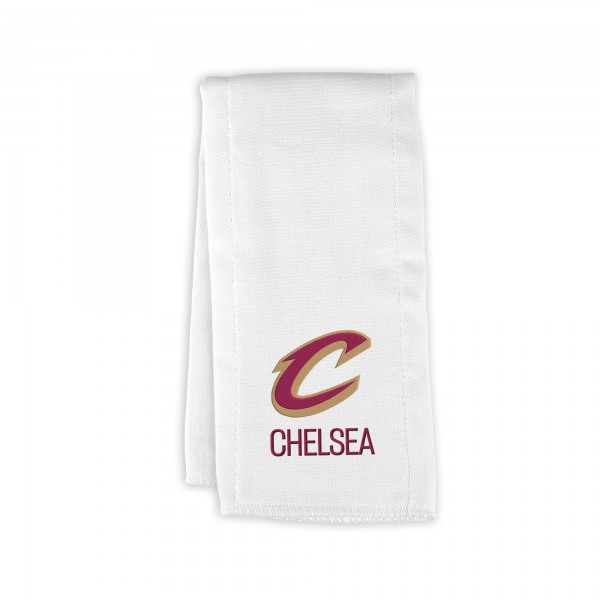 Малышам Cleveland Cavaliers Chad & Jake Primary Personalized Burp Cloth
