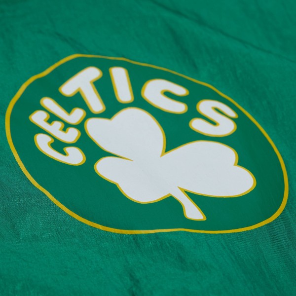 Boston Celtics Mitchell & Ness Kelly Green Playmaker Full-Zip Hooded Windbreaker Jacket