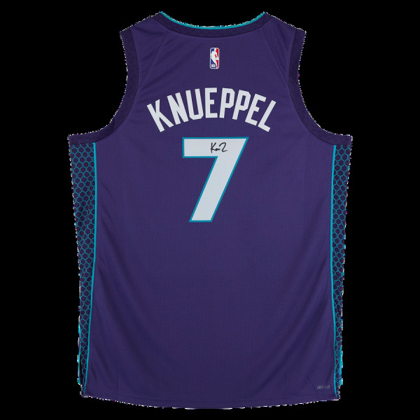 Джерси с автографом Kon Knueppel Charlotte Hornets Fanatics Authentic Purple Jordan Brand Statement Edition Swingman
