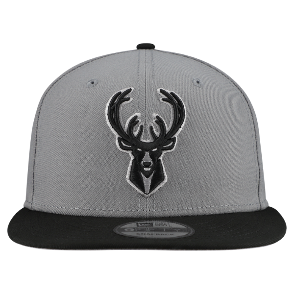 Бейсболка Milwaukee Bucks New Era Gray Core Logo Storm Gray Two-Tone 9FIFTY Snapback