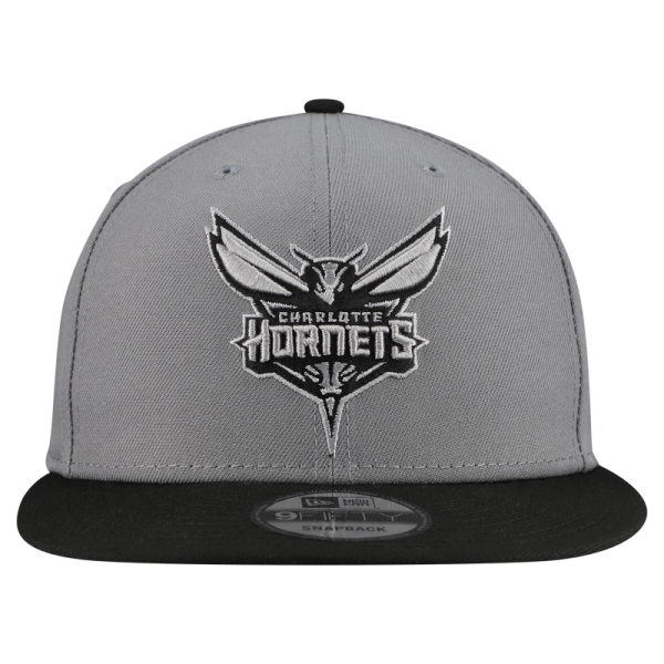 Бейсболка Charlotte Hornets New Era Gray Core Logo Storm Gray Two-Tone 9FIFTY Snapback