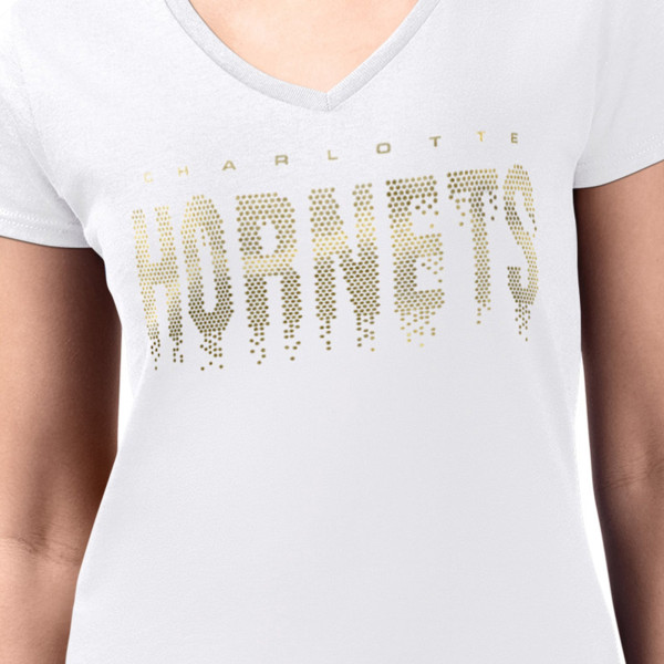 Женская футболка Charlotte Hornets G-III 4Her by Carl Banks White Super-Slim-Fit Metallic Drop Lightweight V-Neck