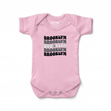 Малышам Brooklyn Nets Chad & Jake Pink Groovy Bodysuit