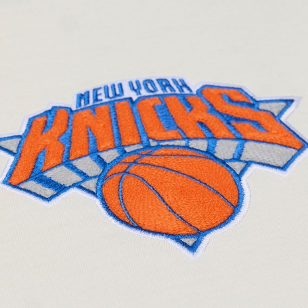 New York Knicks Mitchell & Ness Cream Hardwood Classics Chainstitch Premium T-Shirt