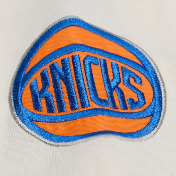 New York Knicks Mitchell & Ness Cream Hardwood Classics Chainstitch Premium T-Shirt