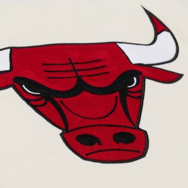 Chicago Bulls Mitchell & Ness Cream Hardwood Classics Chainstitch Premium Fleece Hoodie
