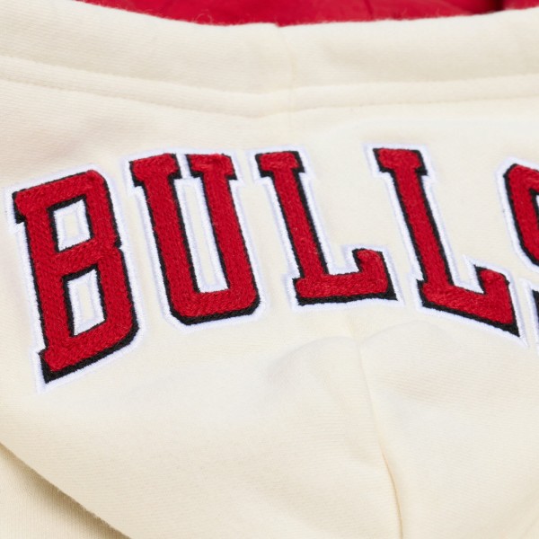 Chicago Bulls Mitchell & Ness Cream Hardwood Classics Chainstitch Premium Fleece Hoodie