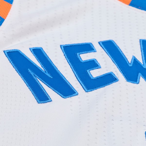 Джерси New York Knicks Carmelo Anthony Mitchell & Ness White 2015-16 Hardwood Classics Authentic