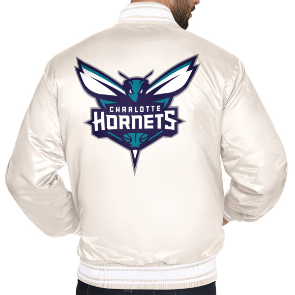 Рубашка Charlotte Hornets Starter Cream Double Team Satin Varsity Jacket