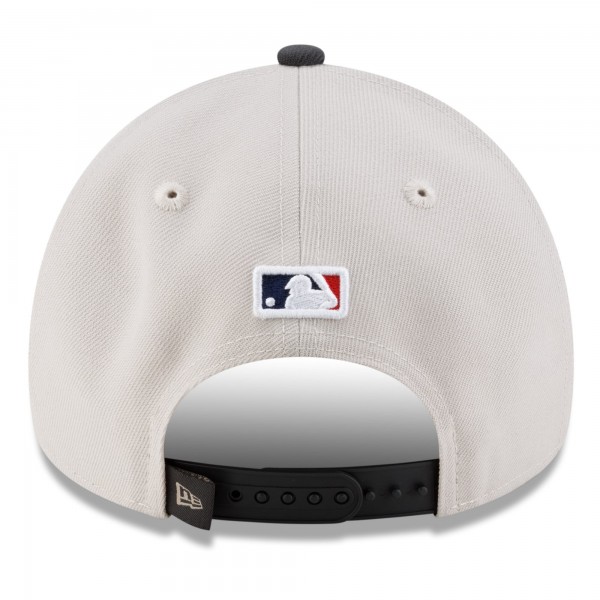 Бейсболка Los Angeles Dodgers New Era Cream/Charcoal 2025 World Series Champions Locker Room A-Frame 9FORTY