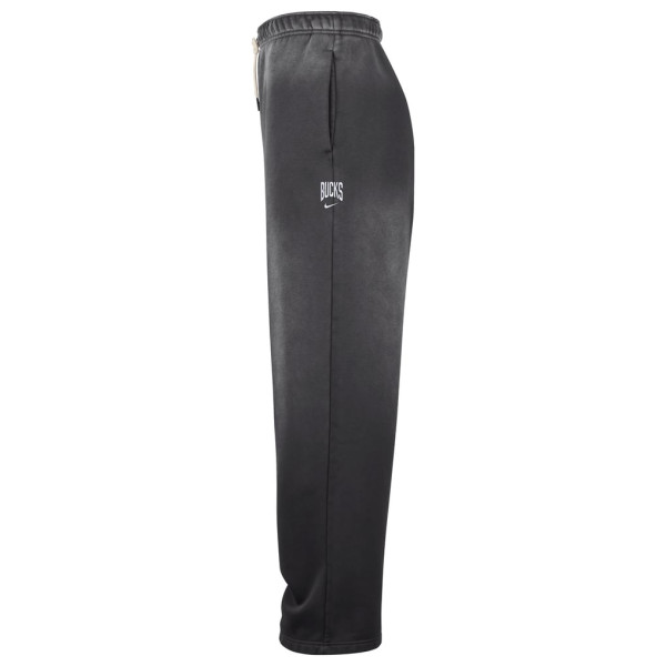 Штаны Milwaukee Bucks Nike 2026 Standard Issue Travel Washed Fleece - Charcoal