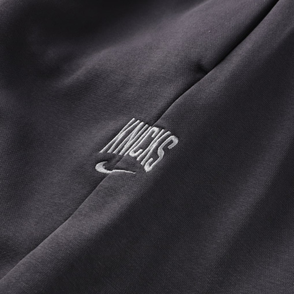 Штаны New York Knicks Nike 2026 Standard Issue Travel Washed Fleece - Charcoal