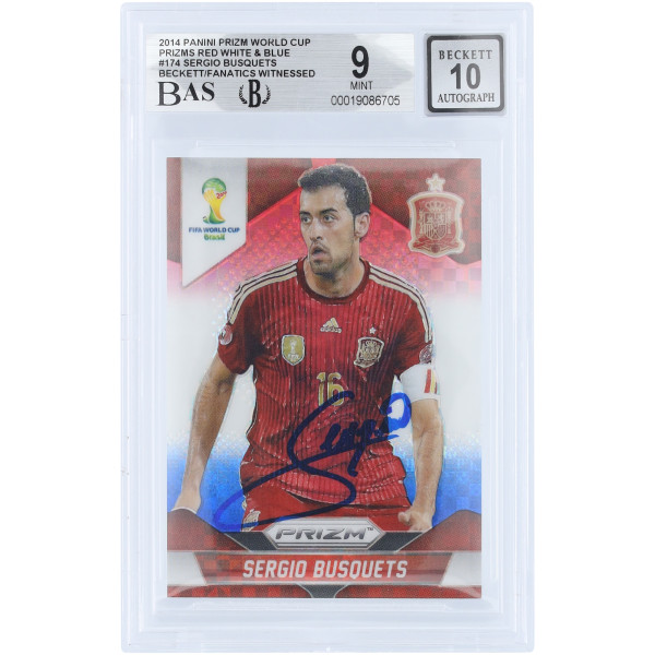 Карточка Sergio Busquets Spain National Team Autographed 2014 Panini Prizm World Cup Red White & Blue Prizm #174 Beckett Fanatics Witnessed Authenticated 9/10
