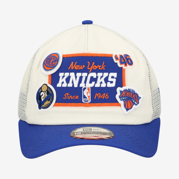 Бейсболка New York Knicks New Era Off White Layered Patch 19TWENTY