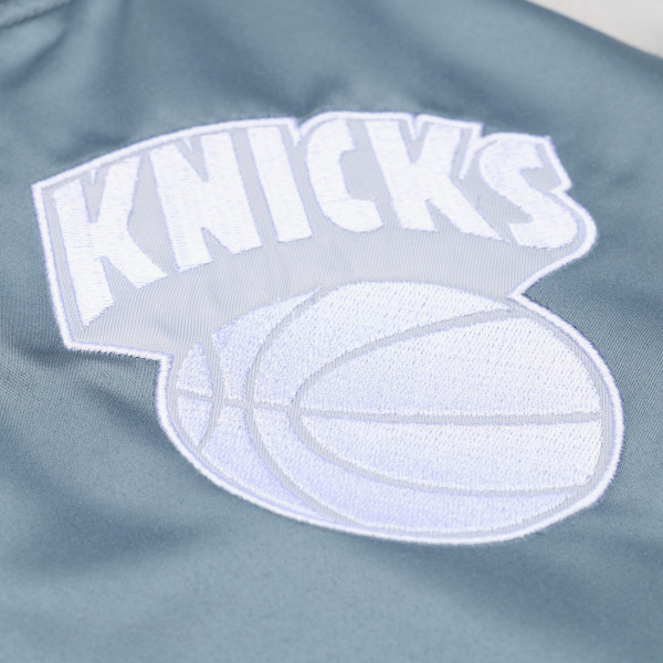 Куртка New York Knicks Mitchell & Ness Blue/Silver Thunderstorm Lightweight Satin Full-Snap