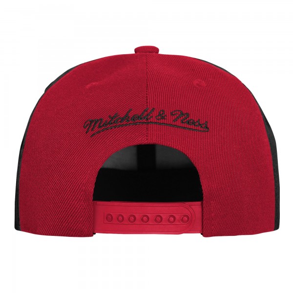 Подростковая Chicago Bulls Mitchell & Ness Black Mascot Snapback Hat