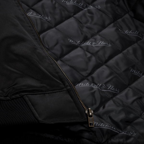 Куртка New York Knicks Mitchell & Ness Black Chrome Satin Bomber Full-Zip