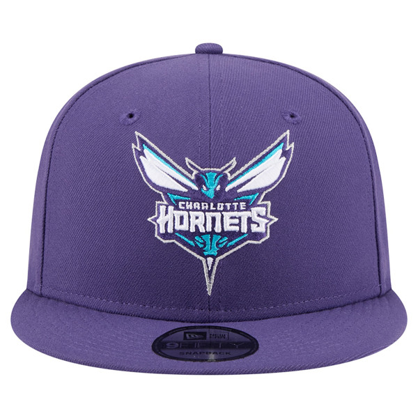 Бейсболка Charlotte Hornets New Era Purple Team 9FIFTY