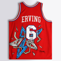 Джерси с автографом Julius Erving Philadelphia 76ers Fanatics Authentic Red Mitchell & Ness 1982-83 Swingman - Art by Distortedd - Limited Edition #1/1 - NF70444501