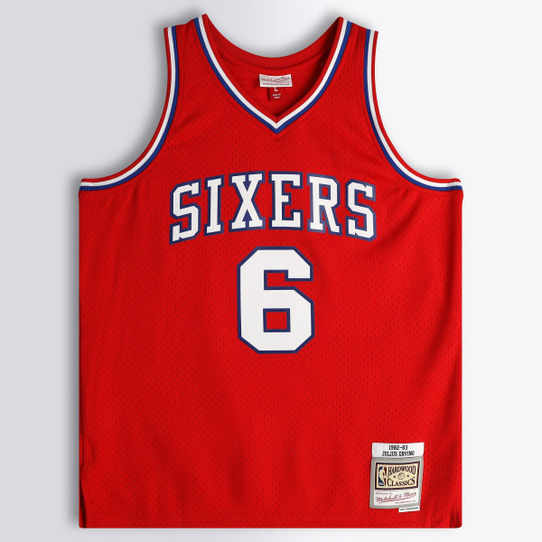 Джерси с автографом Julius Erving Philadelphia 76ers Fanatics Authentic Red Mitchell & Ness 1982-83 Swingman - Art by Distortedd - Limited Edition #1/1 - NF70444501