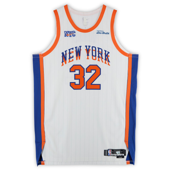 Игровая джерси Karl-Anthony Towns New York Knicks Autographed Fanatics Authentic #32 White City vs. Portland Trail Blazers on March 30, 2025 with 'GU 3-30-25 vs POR' Inscription - Size 54+6