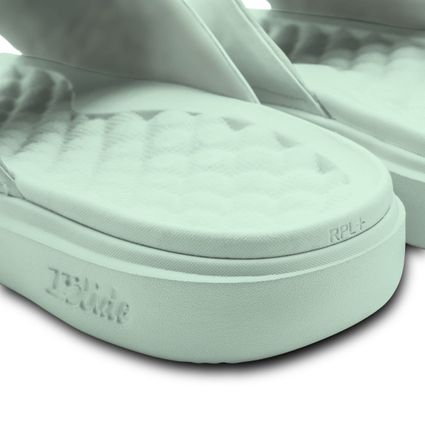 Unisex New York Knicks ISlide Seafoam Bubble Letters Motive Slide Sandals