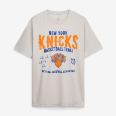 Футболка Unisex New York Knicks Stadium Essentials Khaki Shapeshifter Vintage