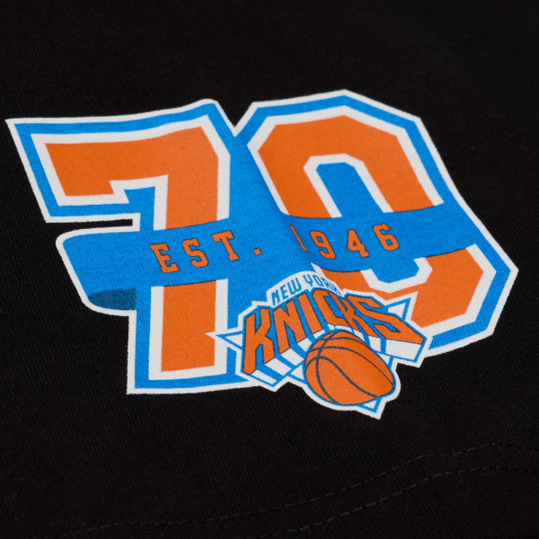 Футболка New York Knicks Mitchell & Ness Black Quiet Blaze Arch