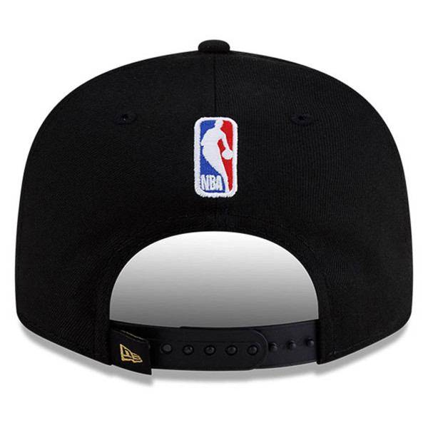 Бейсболка New York Knicks New Era Black 2026 NBA Eastern Conference Champions Locker Room 9FIFTY