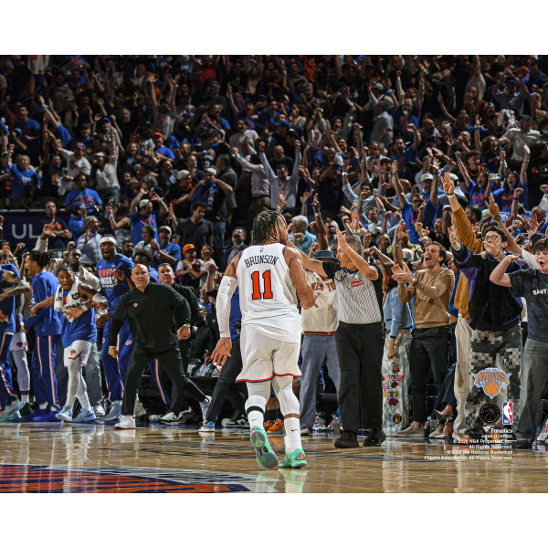 Фото Jalen Brunson New York Knicks Unsigned Fanatics Authentic 2026 Eastern Conference Finals Game 1 3-Pointer Celebration