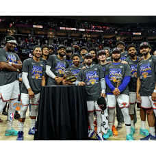 Фото New York Knicks Unsigned Fanatics Authentic 2026 NBA Eastern Conference Champions Team
