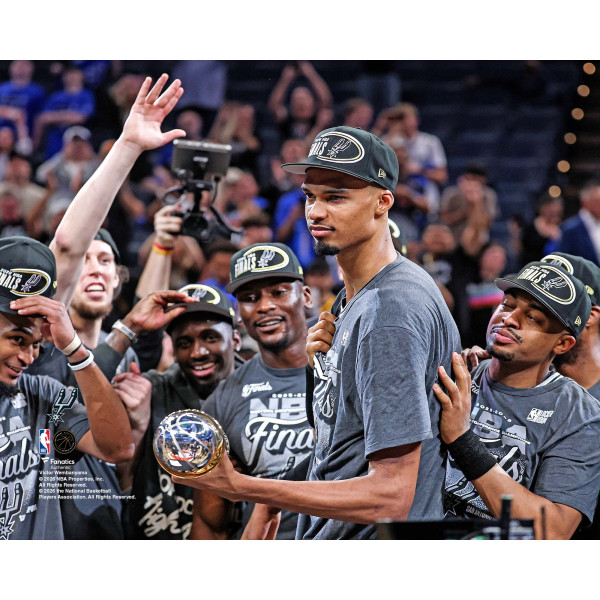 Фото Victor Wembanyama San Antonio Spurs Unsigned Fanatics Authentic 2026 Western Conference Finals Champions MVP