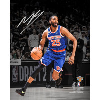 Фото с автографом Mikal Bridges New York Knicks Fanatics Authentic 2026 NBA Finals Champions 8 x 10 Action Spotlight