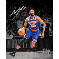 Фото с автографом Mikal Bridges New York Knicks Fanatics Authentic 2026 NBA Finals Champions 16 x 20 Action Spotlight