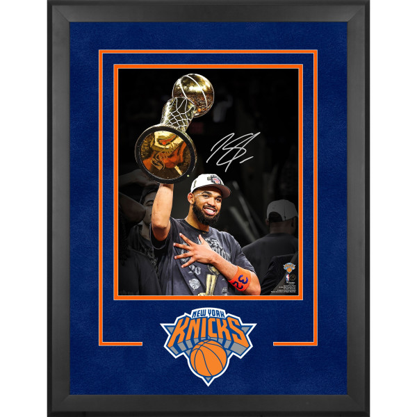 Фото с автографом Karl-Anthony Towns New York Knicks Fanatics Authentic 2026 NBA Finals Champions Deluxe Framed 16 x 20 Action Spotlight