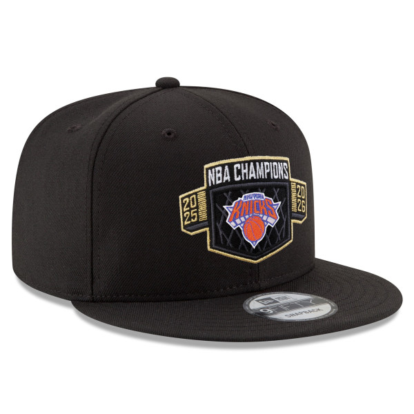Бейсболка New York Knicks New Era Black 2026 NBA Finals Champions Locker Room Replica 9FIFTY