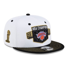 Подростковая New York Knicks New Era White/Black 2026 NBA Finals Champions Locker Room 9FIFTY Snapback Hat