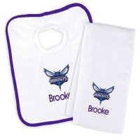 Именной слюнявчик и салфетка - слюнявчик Charlotte Hornets Newborn & Infant - White