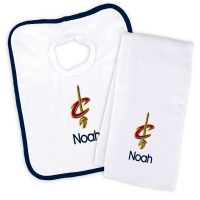 Именной слюнявчик и салфетка - слюнявчик Cleveland Cavaliers Newborn & Infant - White