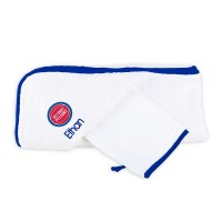 Именное полотенце с капюшоном и рукавица Detroit Pistons Infant - White