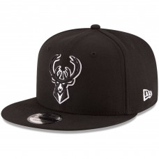 Бейсболка Milwaukee Bucks New Era Black Black & White Logo 9FIFTY Adjustable