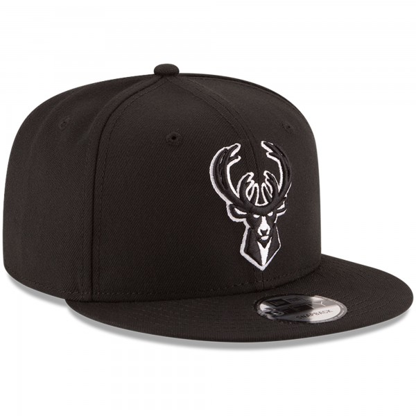 Бейсболка Milwaukee Bucks New Era Black Black & White Logo 9FIFTY Adjustable