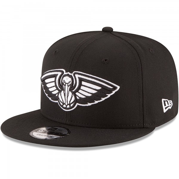 Бейсболка New Orleans Pelicans New Era Black Black & White Logo 9FIFTY Adjustable