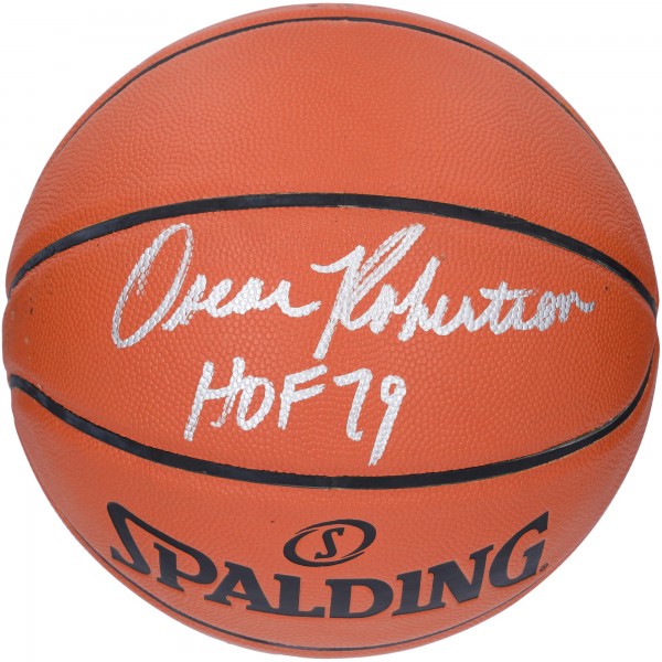Autographed Milwaukee Bucks Oscar Robertson Fanatics Authentic Indoor/Outdoor Basketball with HOF 79 Inscription