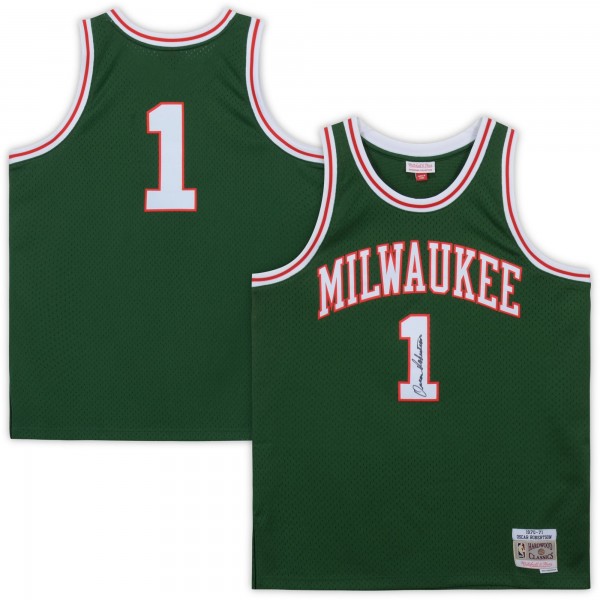 Autographed Milwaukee Bucks Oscar Robertson Fanatics Authentic Mitchell & Ness Green Replica Jersey