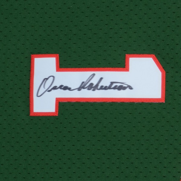 Autographed Milwaukee Bucks Oscar Robertson Fanatics Authentic Mitchell & Ness Green Replica Jersey